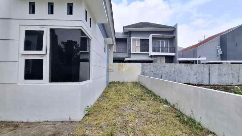 dijual rumah kadirojo purwomartani