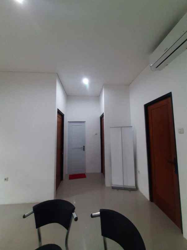 dijual rumah kalibaru