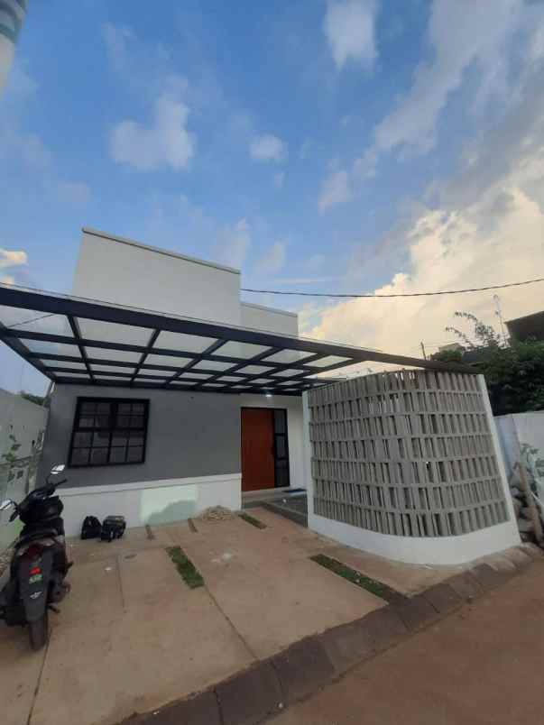 dijual rumah kalibaru