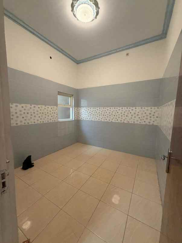 dijual rumah kedinding tenga kec