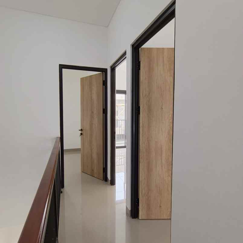 dijual rumah kelapa dua