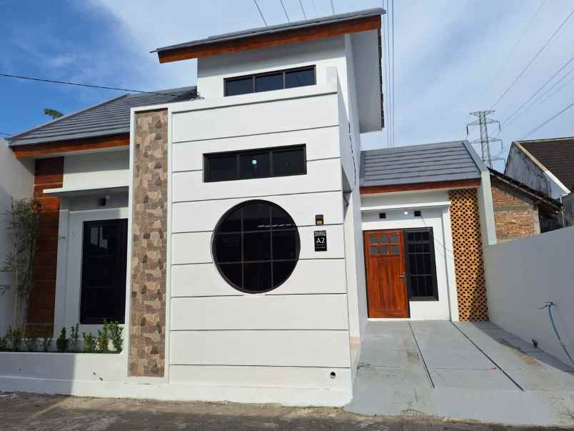 dijual rumah kepuh kulon kabupaten