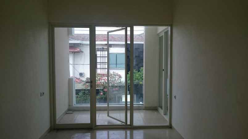 dijual rumah kertajaya