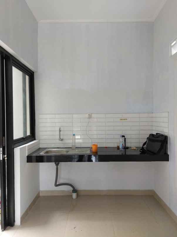 dijual rumah kiara sari permai