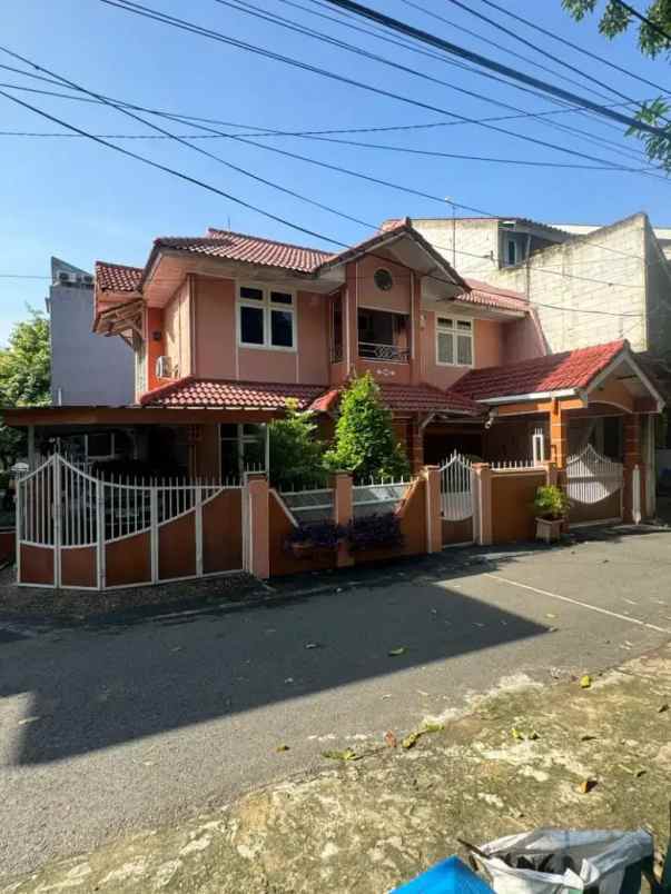 dijual rumah ko plek dki pondok kelapa