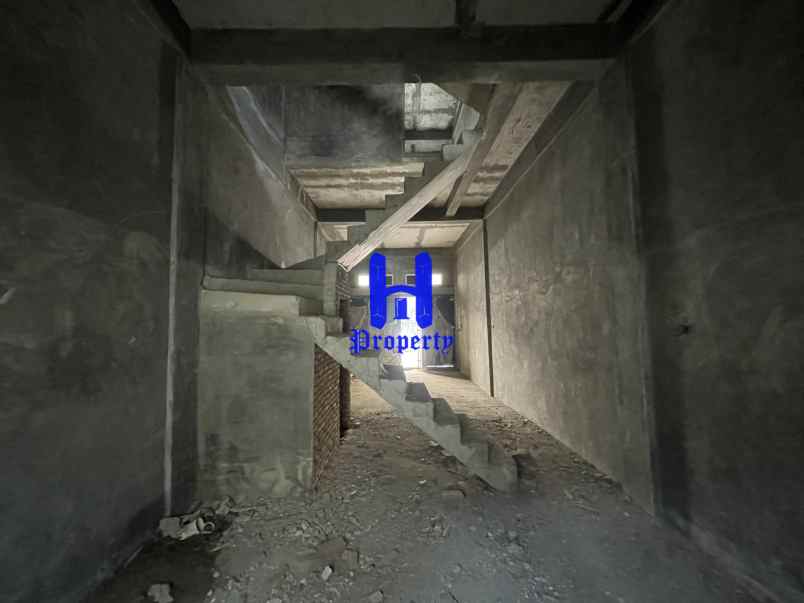 dijual rumah komplek ampera geoju jalan