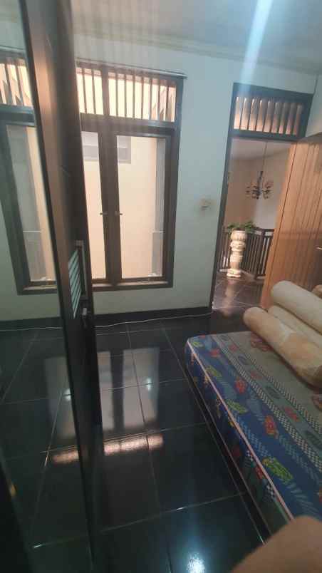 dijual rumah komplek kopassus sukatani