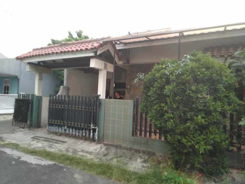 dijual rumah komplek kunciran mas permai