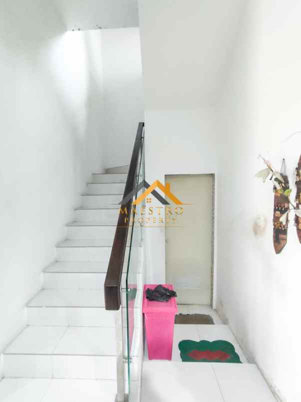 dijual rumah komplek medan resort city