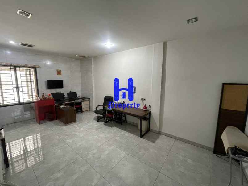 dijual rumah komplek setia jadi