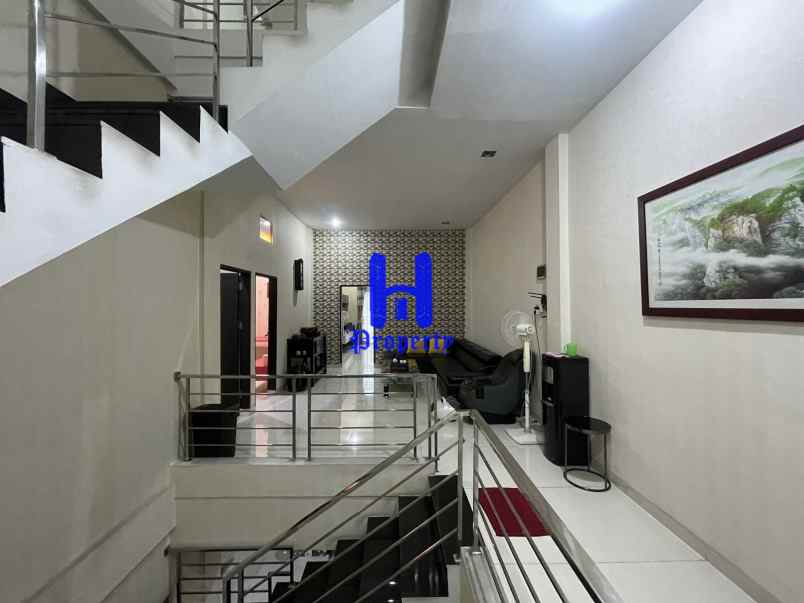 dijual rumah komplek setia jadi