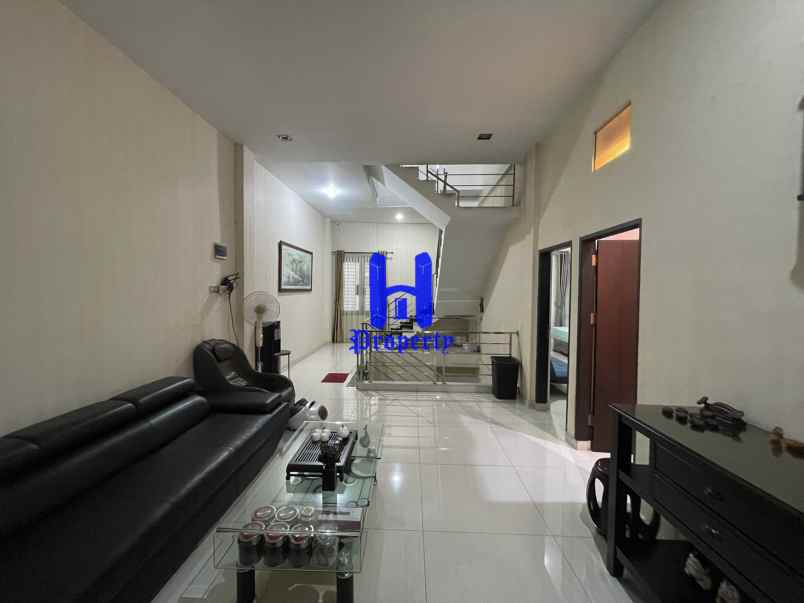 dijual rumah komplek setia jadi