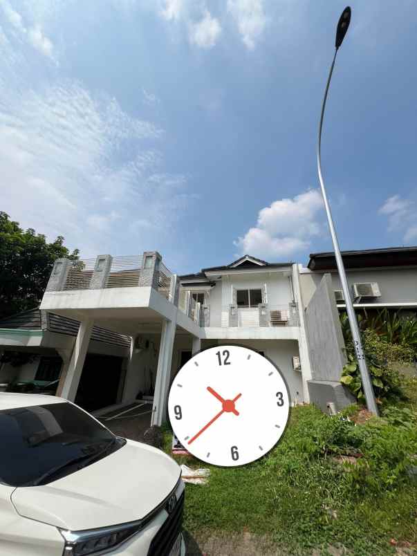 dijual rumah kota wisata
