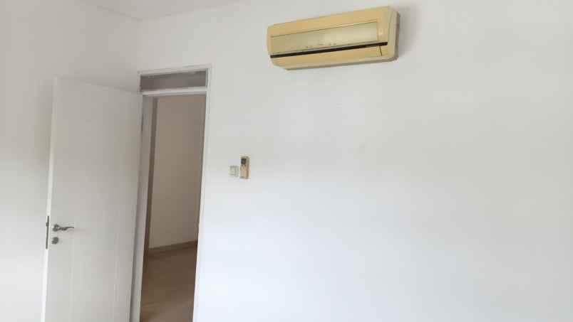 dijual rumah kota wisata