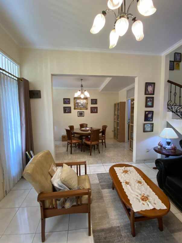 dijual rumah kota wisata cibubur