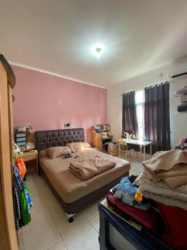 dijual rumah kota wisata cibubur