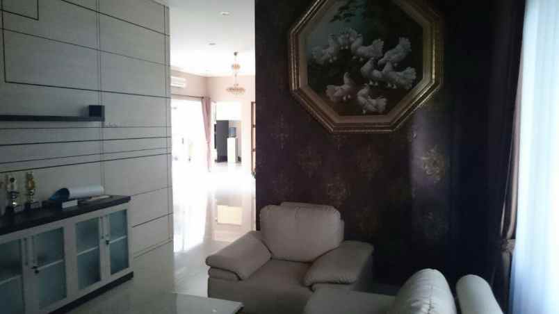 dijual rumah kota wisata cibubur