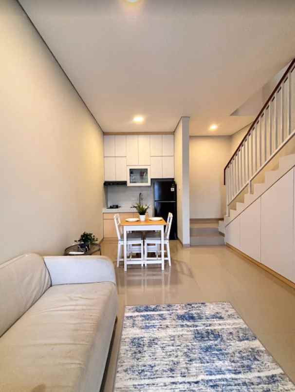 dijual rumah kukusan beji