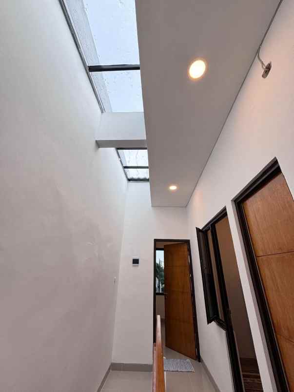 dijual rumah kukusan beji