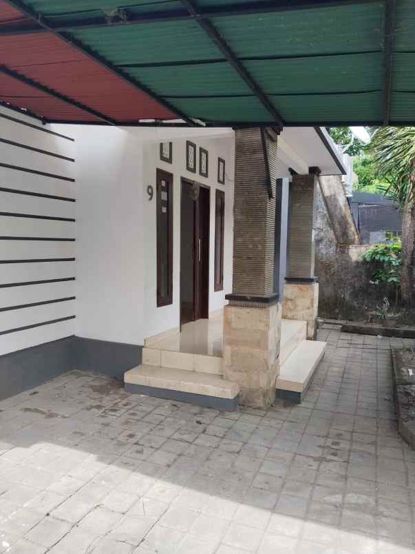 dijual rumah lokasi keboiwa utara