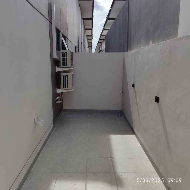 dijual rumah maninjau asya