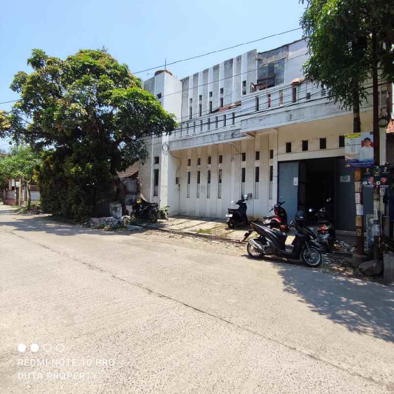 dijual rumah margaasih dekat polsek