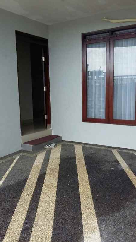 dijual rumah minimalis lantai 2 lokasi dalung