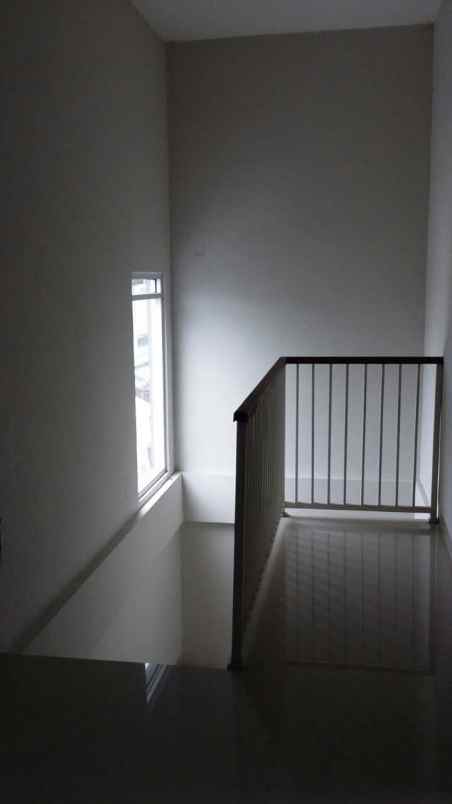 dijual rumah minimalis lantai 2 lokasi dalung