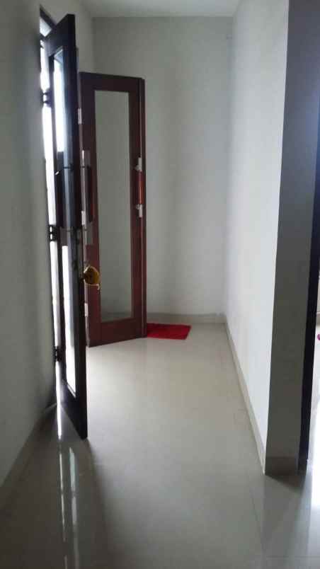 dijual rumah minimalis lantai 2 lokasi dalung