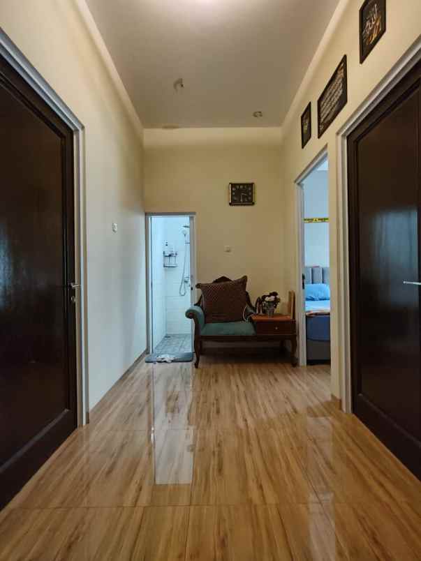 dijual rumah minimalis strategis di kelapa dua depok