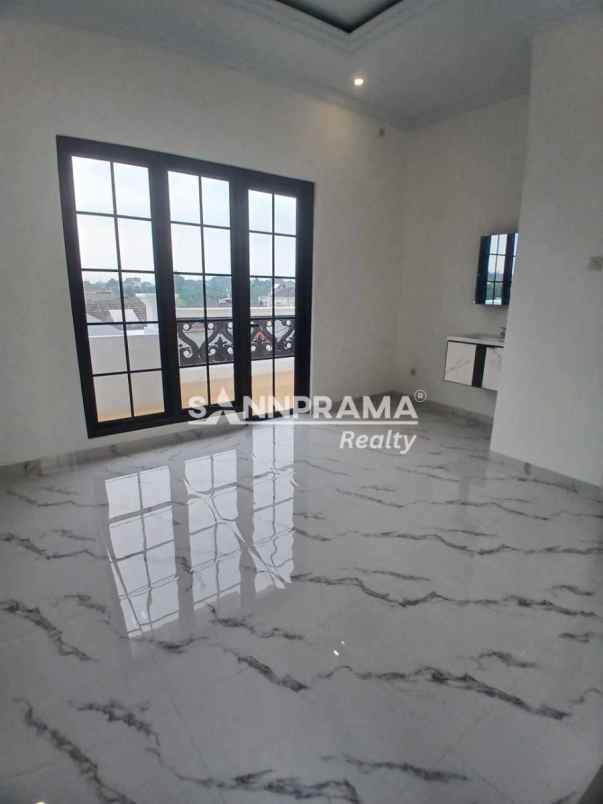 dijual rumah pancoran mas