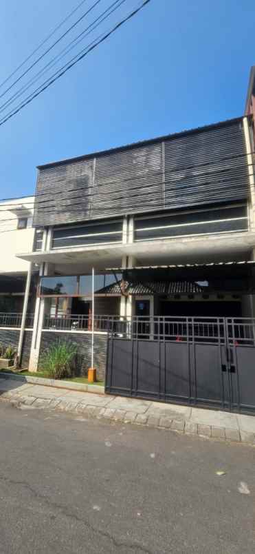 dijual rumah pantai mentari