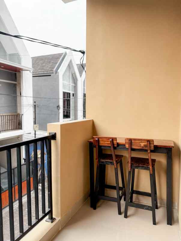 dijual rumah peeumahan griya ani boulevard