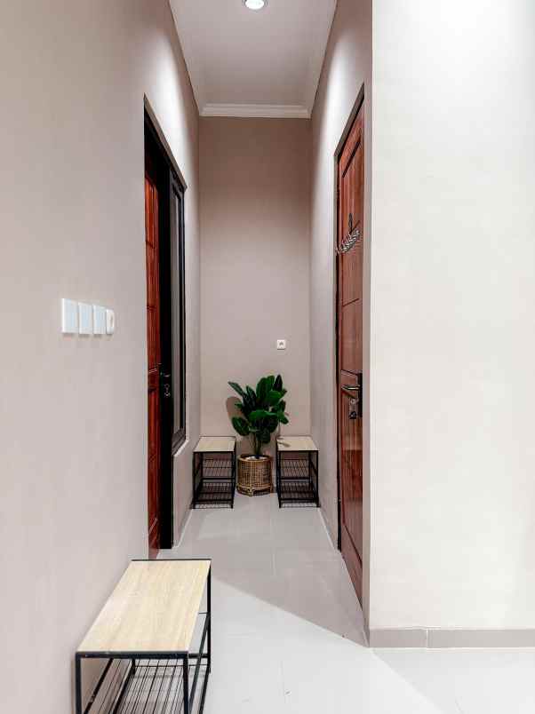 dijual rumah peeumahan griya ani boulevard