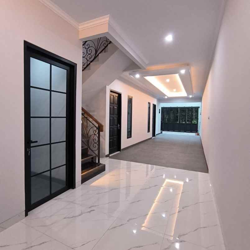 dijual rumah pejaten barat jakarta selatan