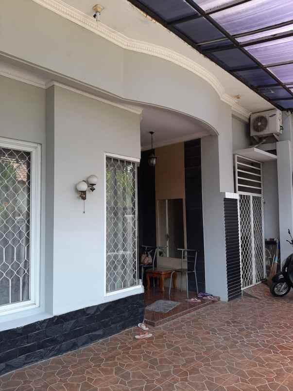 dijual rumah perumahan griya bintara