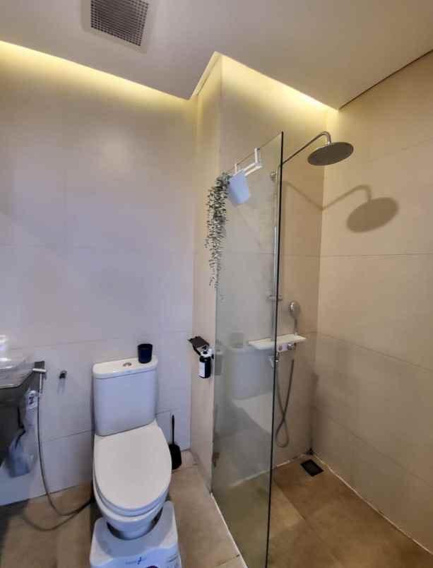 dijual rumah perumahan neo permata