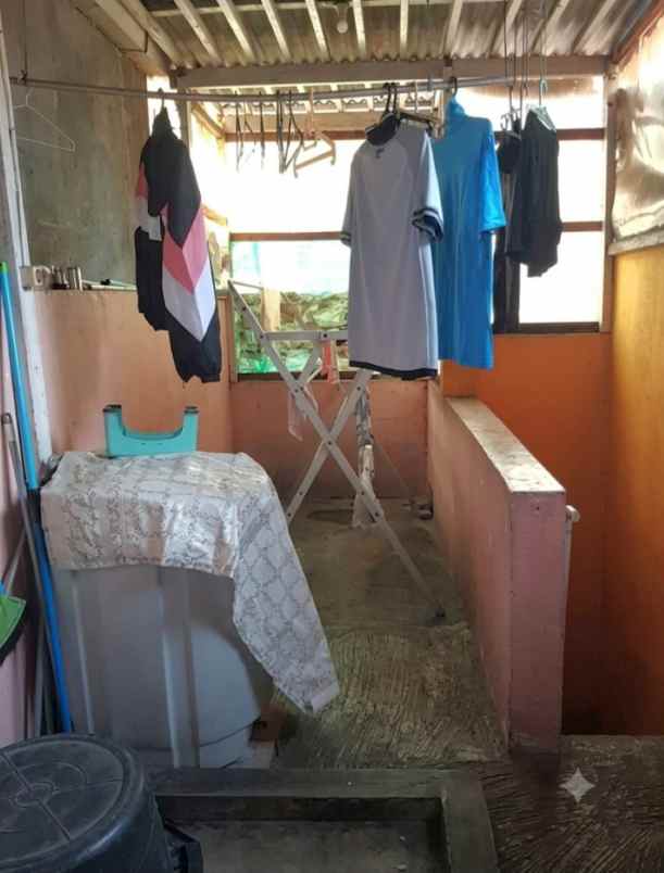 dijual rumah perumahan taman modern