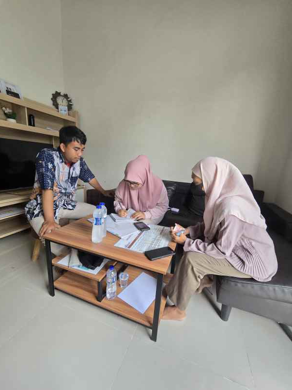 dijual rumah pinggir jalan raya