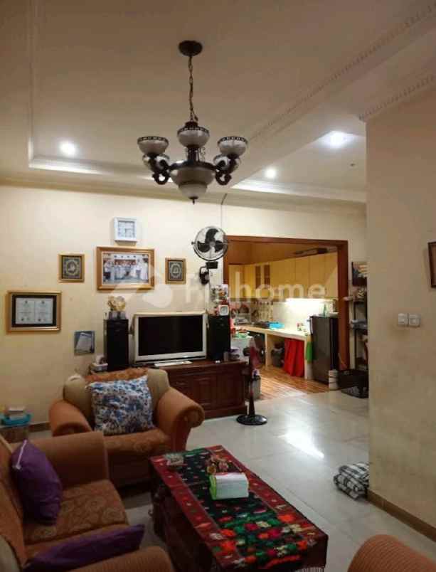 dijual rumah pondok cabe ilir