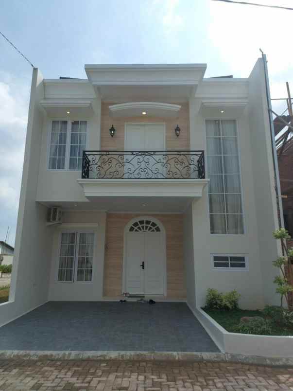 Rumah 2 Lantai Pamulang Dekat Gerbang Tol Pondok Cabe Tangsel