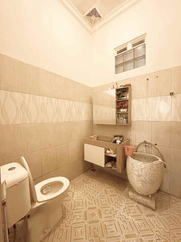 dijual rumah pondok kelapa