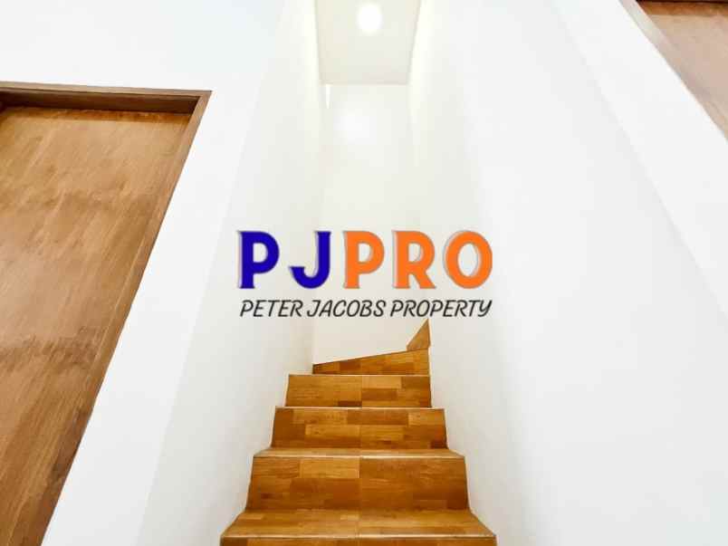 dijual rumah pondok ungu permai