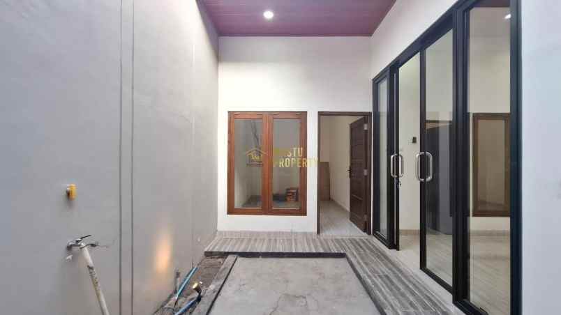 dijual rumah purwomartani