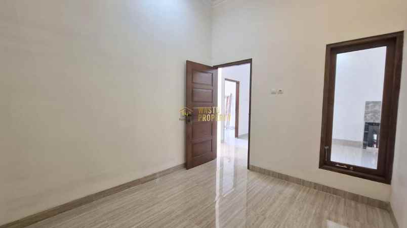 dijual rumah purwomartani