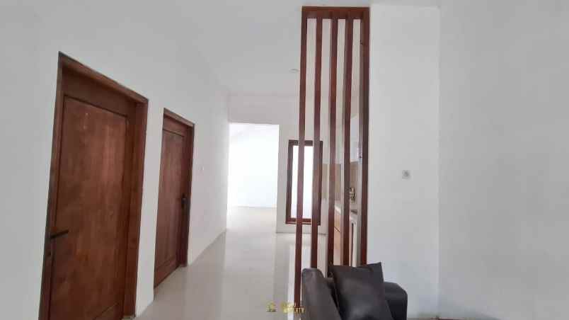 dijual rumah purwomartani