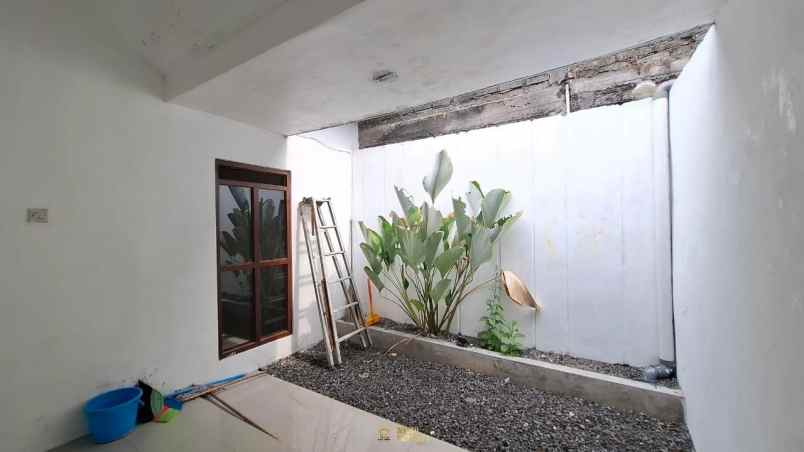 dijual rumah purwomartani