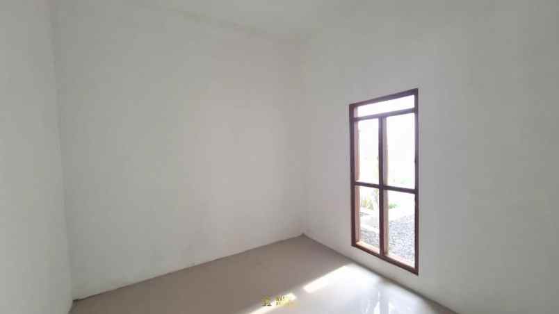 dijual rumah purwomartani