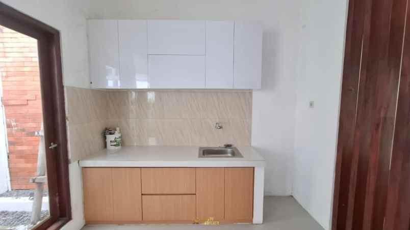 dijual rumah purwomartani