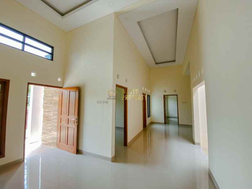 dijual rumah purwomartani kalasan